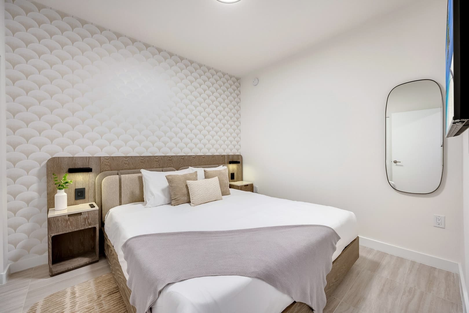 Stunning Miami Beach Jr Suite, Ocean View in FL 33141, USA