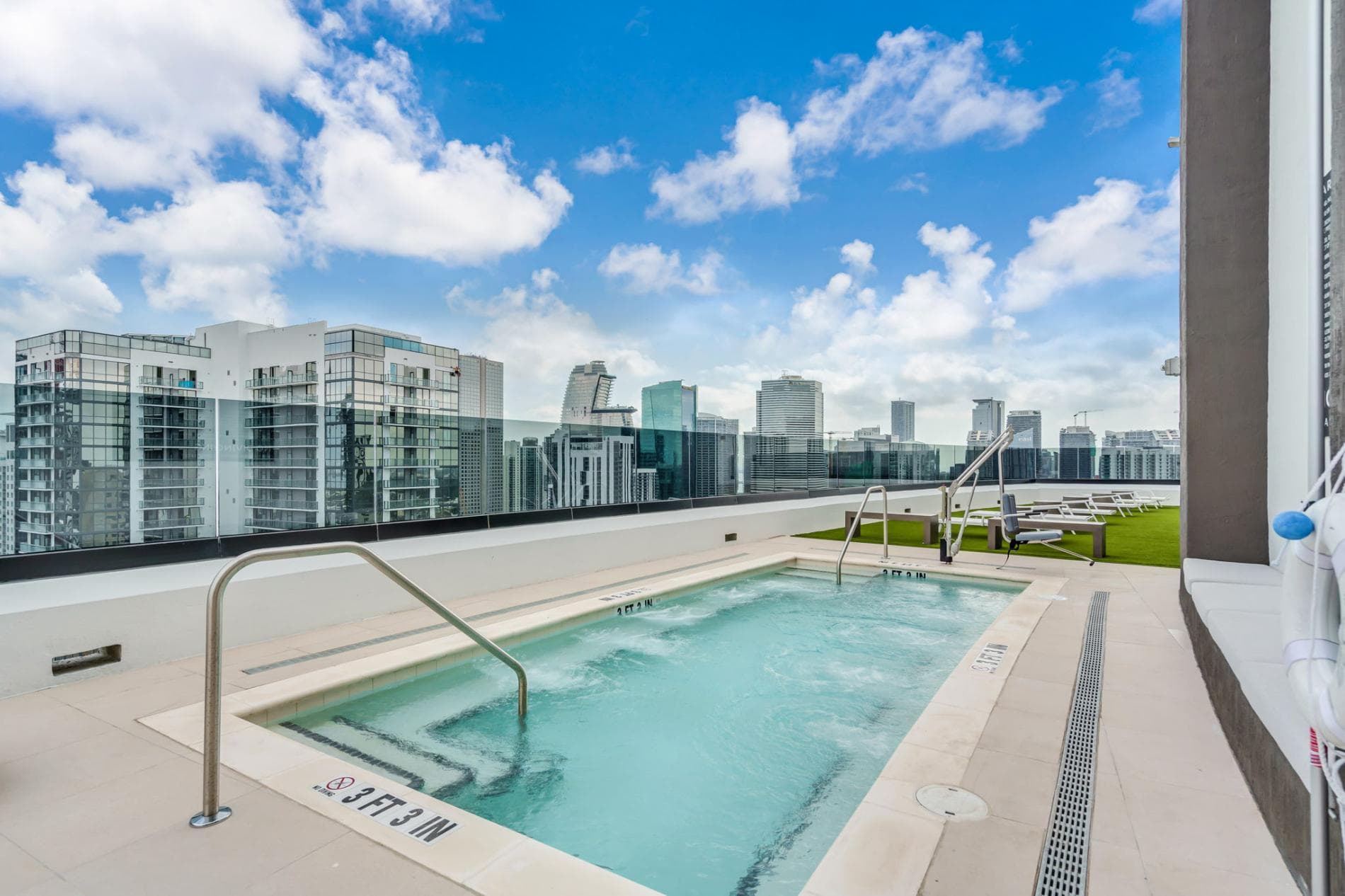 17th Floor Vibe | 2BR Downtown Condo with Rooftop Terrace in FL 33128, USA